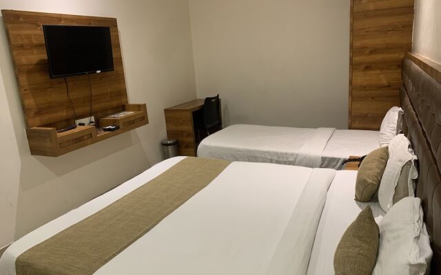 Hotel Riva International - Near Nesco Center