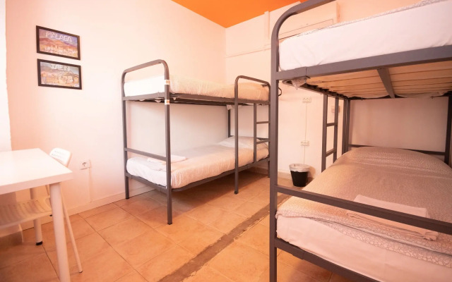 Arc House Sevilla - Hostel
