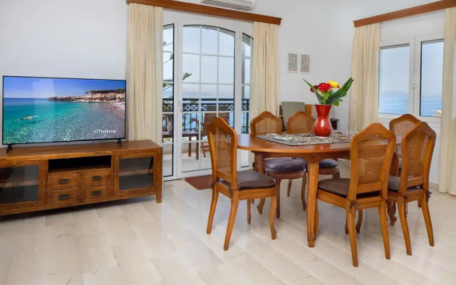 Sunset Home with sea view