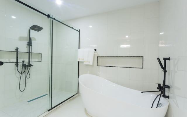De Signature Tower Hotels & Suites