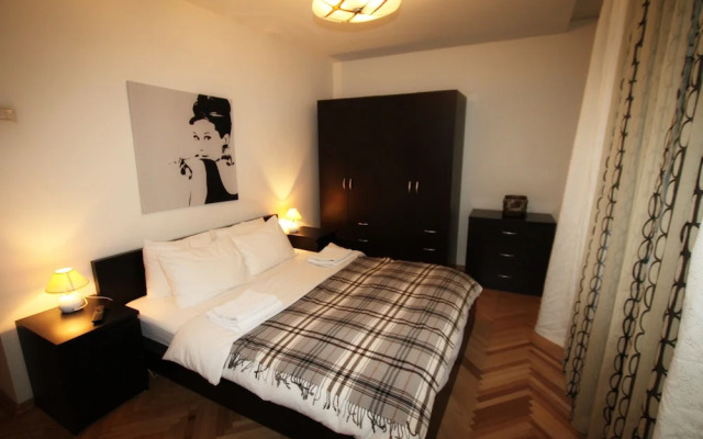 Апартаменты TVST на Садовой-Триумфальной 18