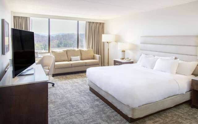 DoubleTree by Hilton Hotel Charlottesville