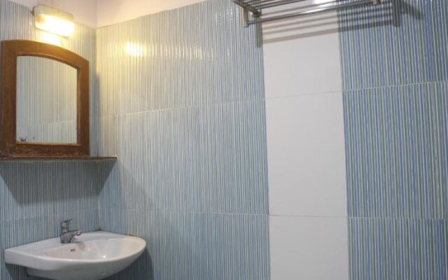 Hotel Chandra's