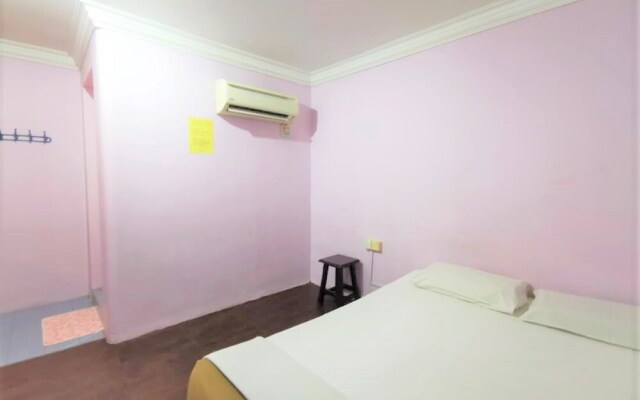 OYO 90417 Apollo Hotel