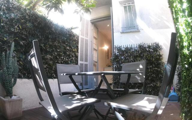 Apartment in the heart of Nice