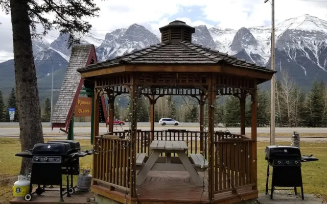 Rundle Chalets