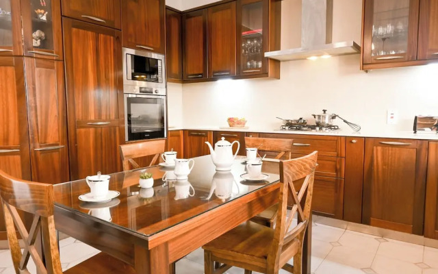Mediterranea Sunny Maltese Townhouse