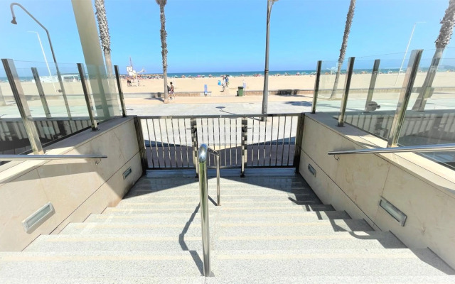 Luxury Beachfront Apartment