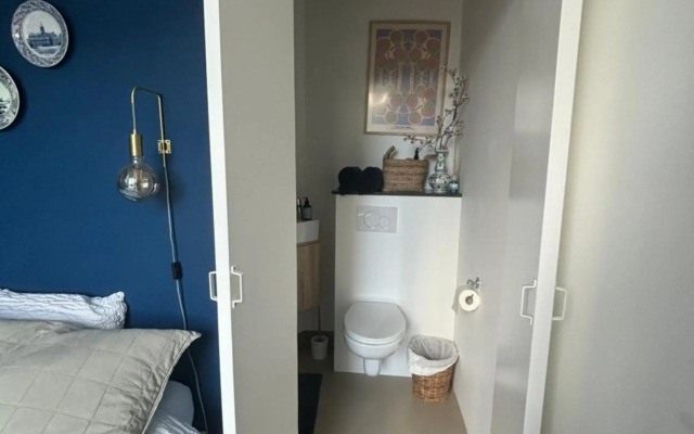 Lovely small apartment in 'De Pijp'