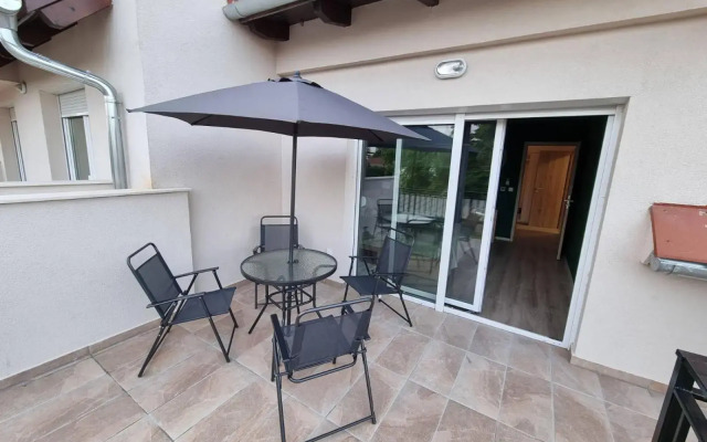 BIBI Terasz Apartman