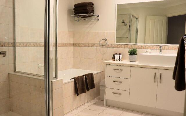 Fawkner Executive Suites & Serviced Apartments