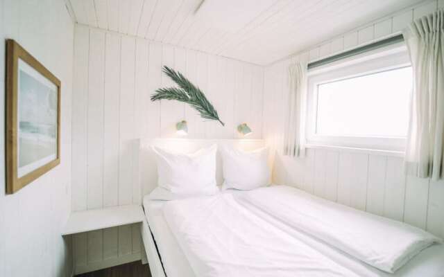 Attractive Houseboat on the Lake