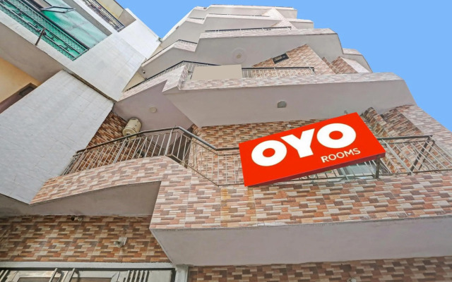 OYO 80647D Hotel Dreamland Residency