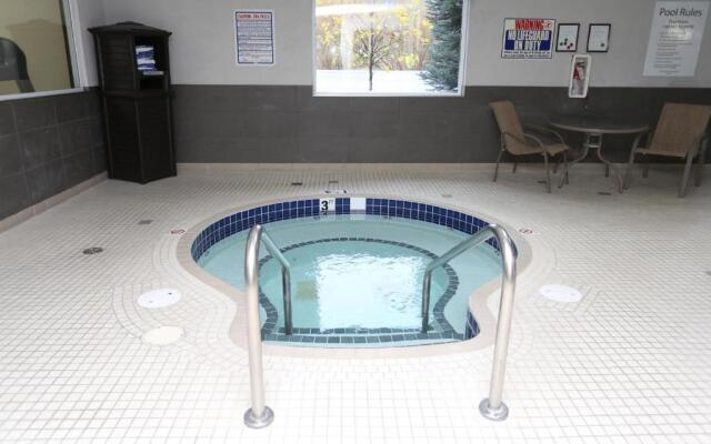 Holiday Inn Express & Suites - Vernon by IHG