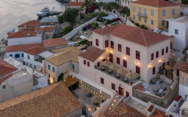 FOS Hydra residence