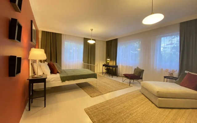 Missafir Modern Flat With Balcony on Bagdat Street