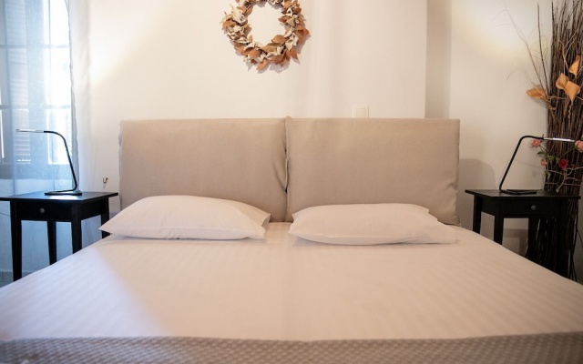 Areopolis Central Apartment