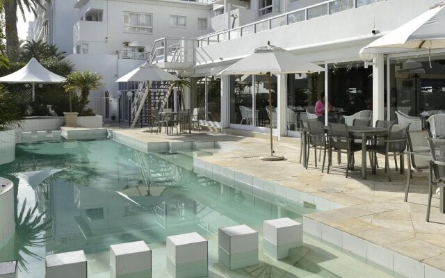 Peninsula All-Suite Hotel by Dream Resorts