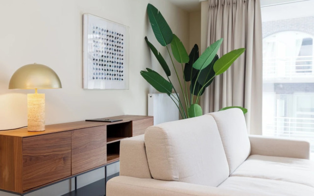 Casselbergh Residences Leader