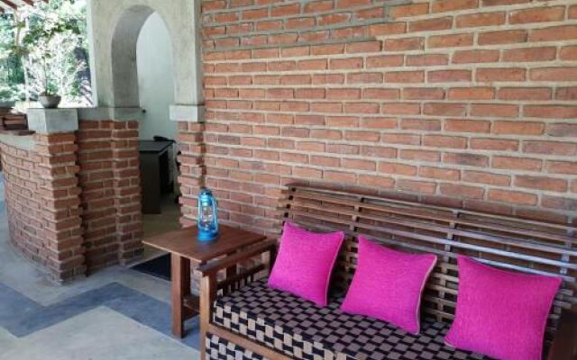 14th Century Resort