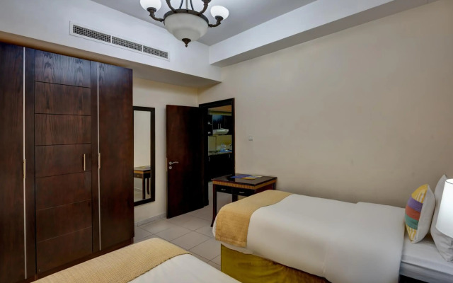 Landmark Summit Hotel