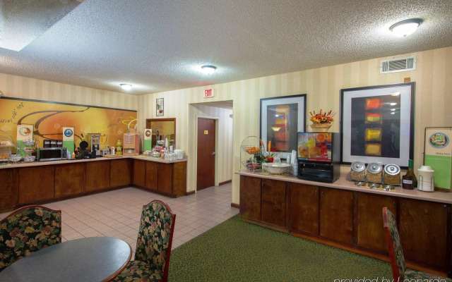 Red Roof Inn Kingsland