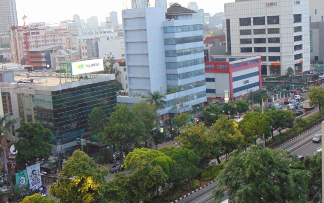 MaxOneHotels.com at Kramat
