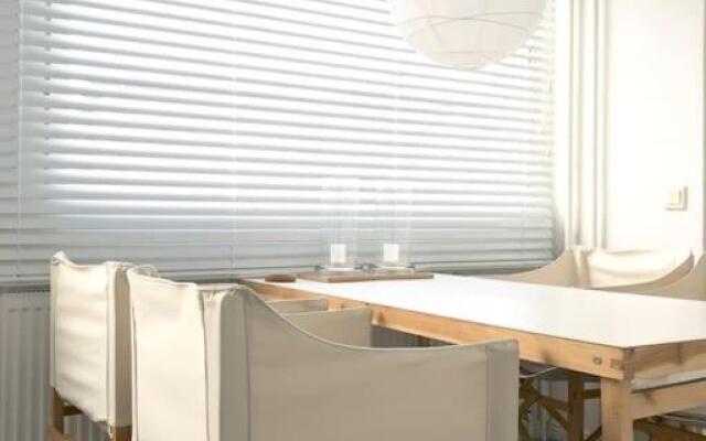 Hanko bright studio close to the marina