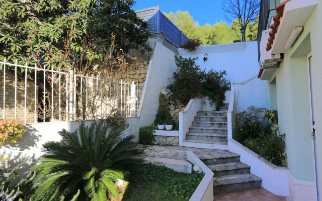 Apartments by the sea Seget Donji, Trogir - 18648