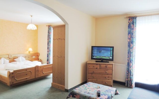 Hotel Garni Taurach