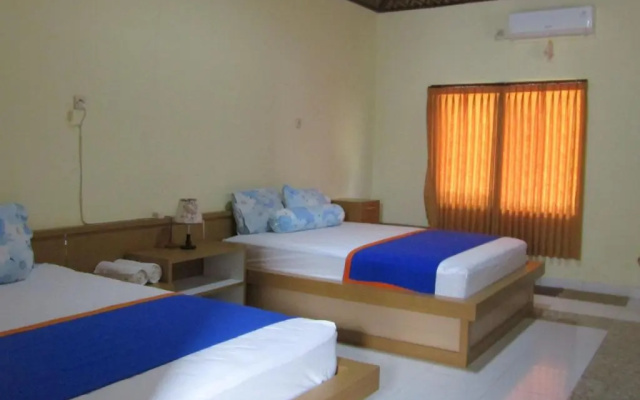 Hotel Family Syariah 1 by ZUZU