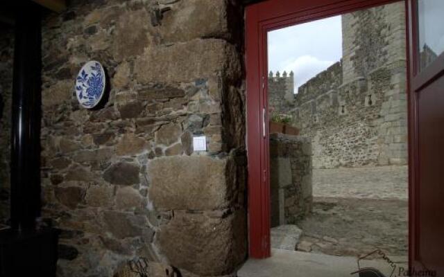 Palheiros do Castelo