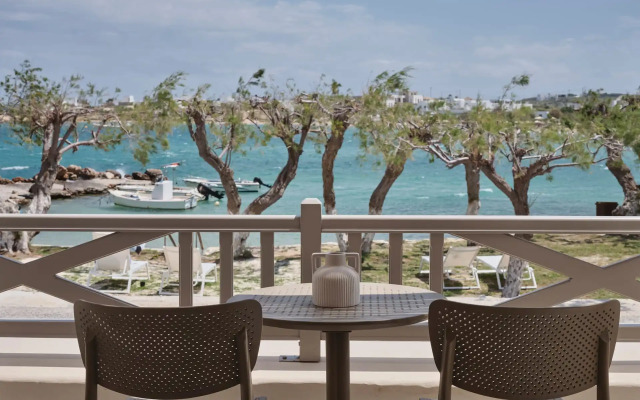 Salt Suites Paros