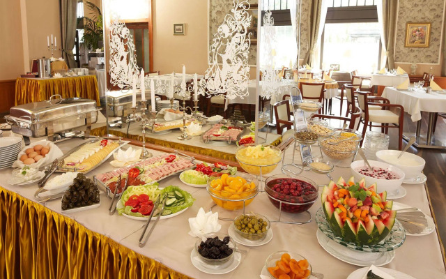 Erzsebet Kiralyne Hotel