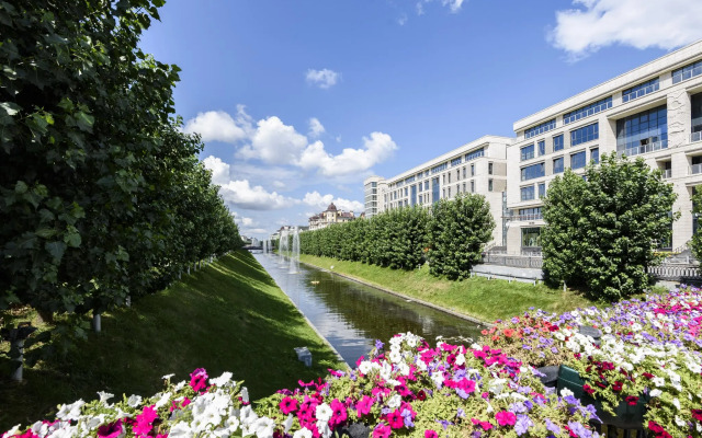 Apartments on Levo-Bulachnaya street 50