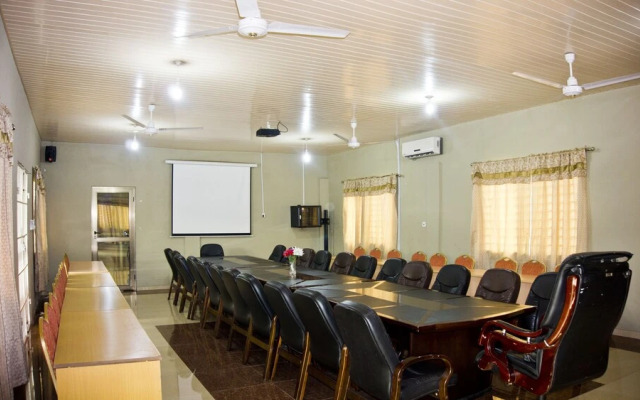 Telecentre Hotel