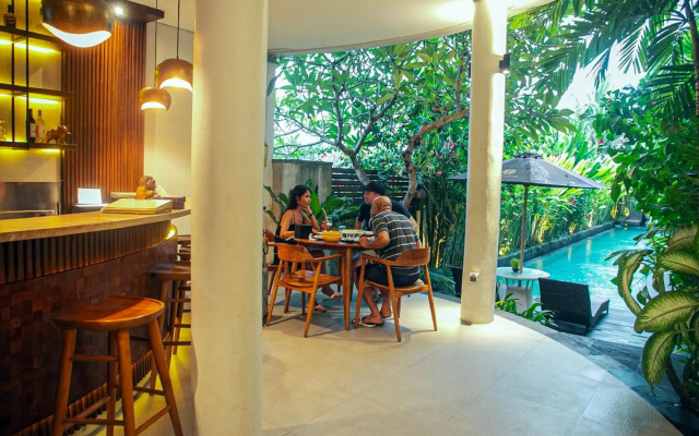 djabu Seminyak Hotel