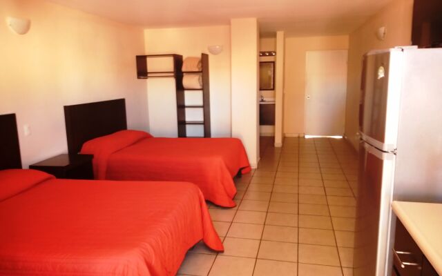 Los Jitos Hotel & Suites