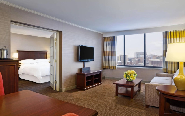 Sheraton Philadelphia University City Hotel