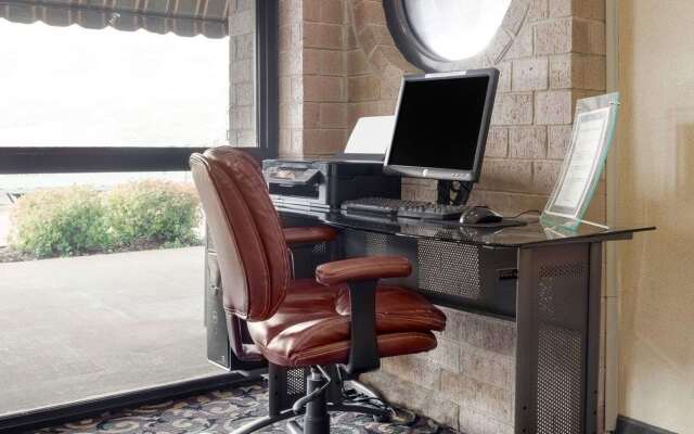 Quality Inn Columbus, MS