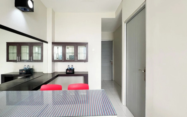 Tidy And Comfortable 2Br At Dian Regency Apartment