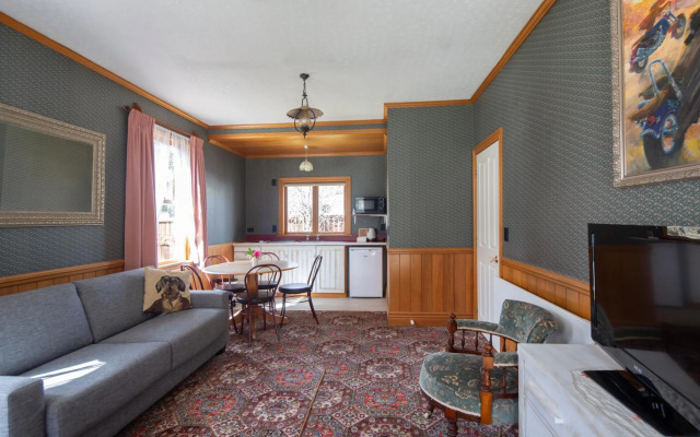 Settlers Cottage Motel