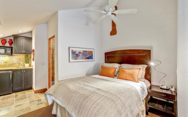 Waterwall House 5 Bedroom Home by Redawning