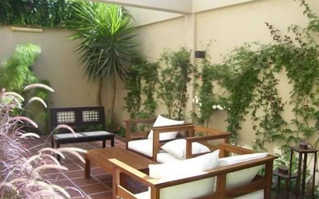 Tayka Hotel