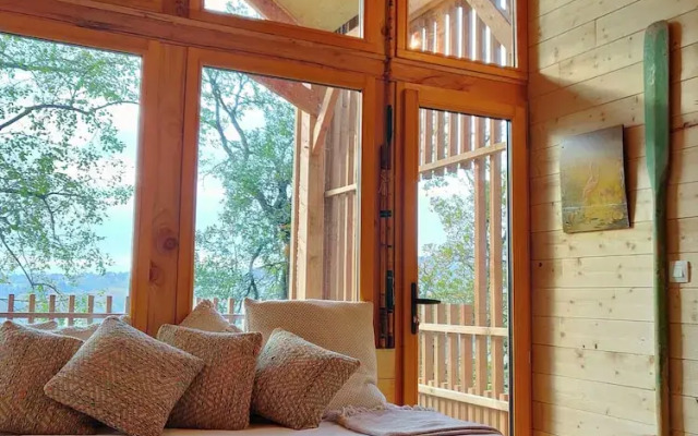 Cabane de la Saône by Lyon Country House
