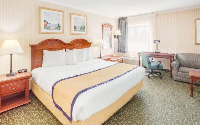 Baymont by Wyndham Kalamazoo