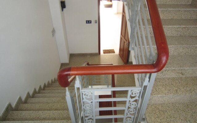 Luu Nguyen Hotel and Apartment