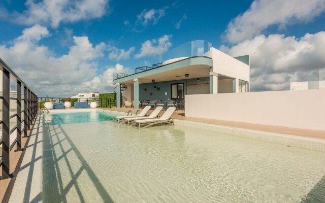 The Boat A403 By Lockey