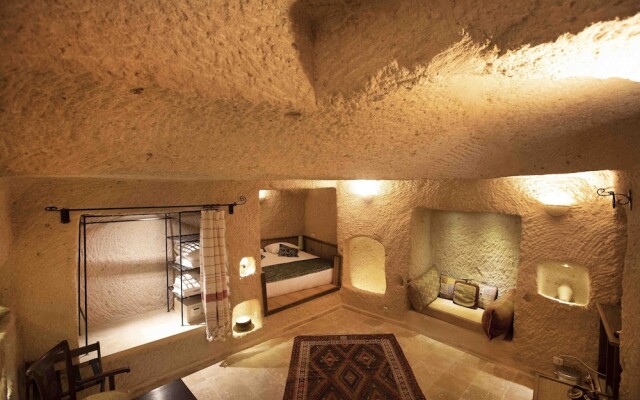 Cappadocia Fairy Chimneys Selfie Cave Hotels - Special Class