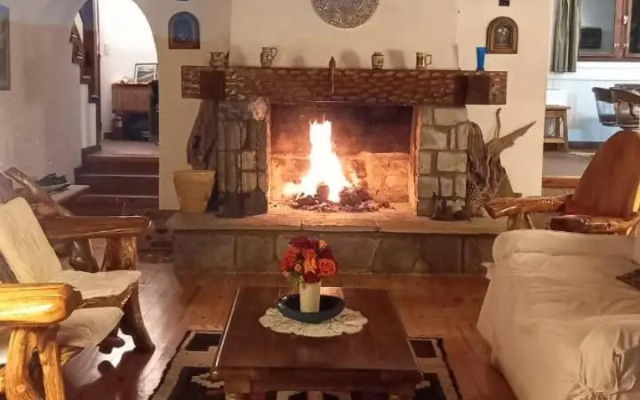 Nanihue Casa de Montaña con vista al Lago